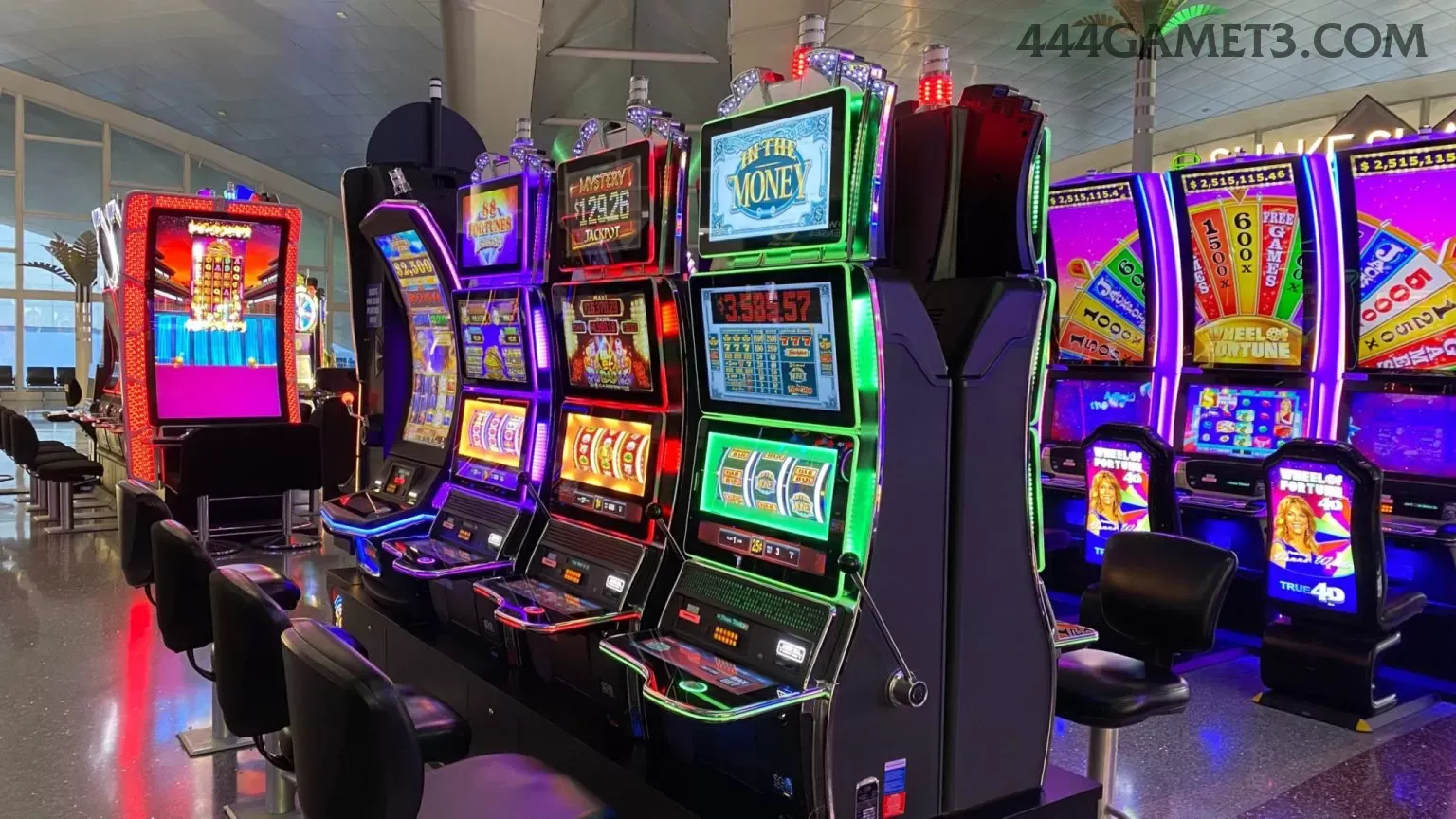 Imagem promocional da 444game mostrando a plataforma e suas vantagens